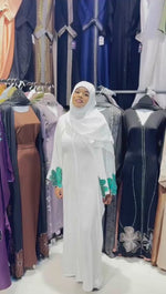 Charger et lire la vidéo dans la visionneuse de la Galerie, Alyssa 2
